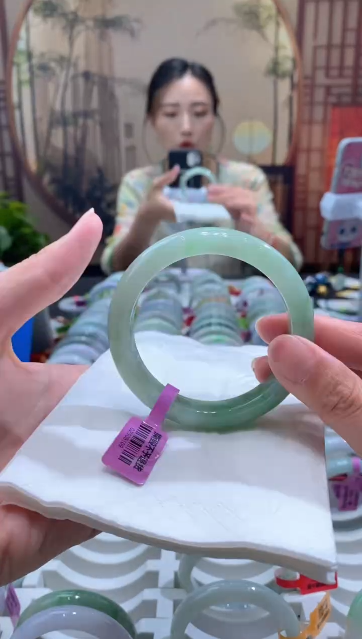 未镶嵌手镯翡翠000056233