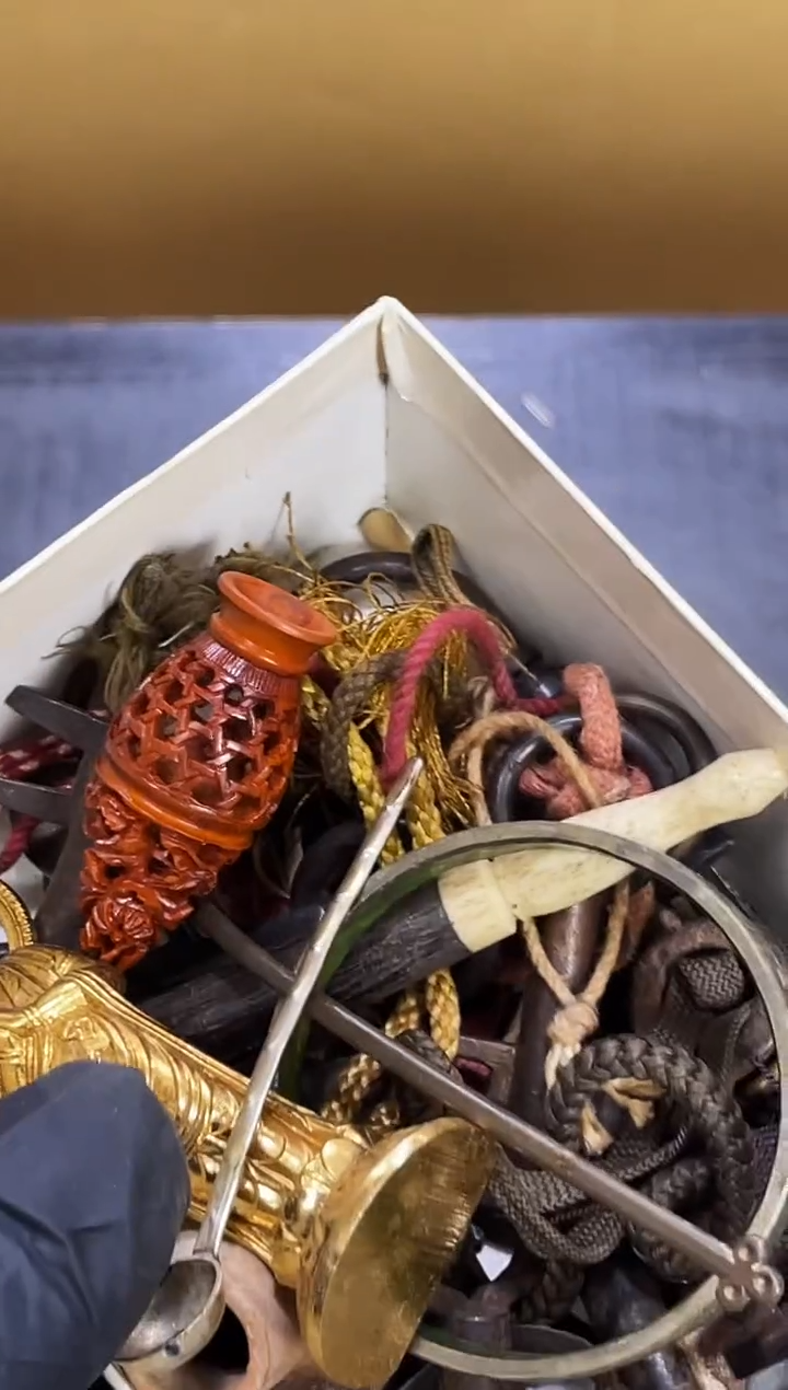 如图所示 阁集工艺品