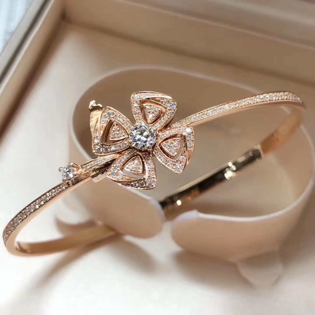 99新 BVLGARI/宝格丽 珊珊专属 18K玫瑰金 咏绽系列 满钻 手镯 M