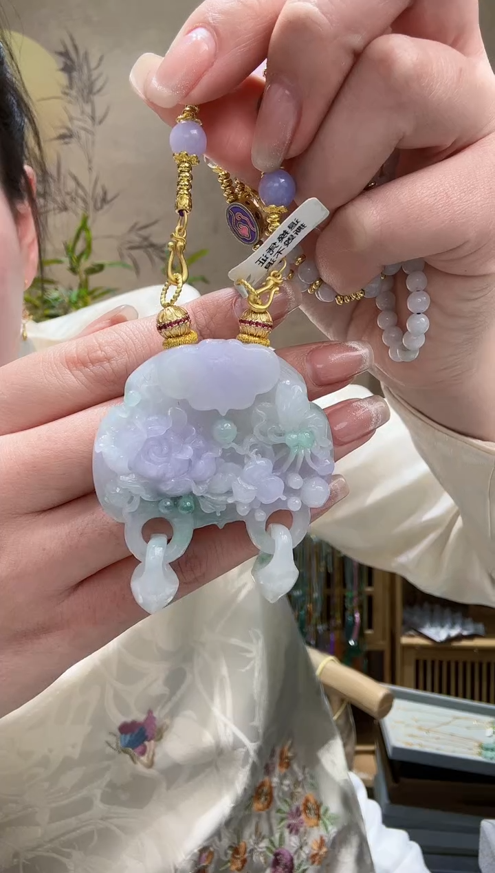 【闪购商品】翡翠颈饰未镶嵌吊坠