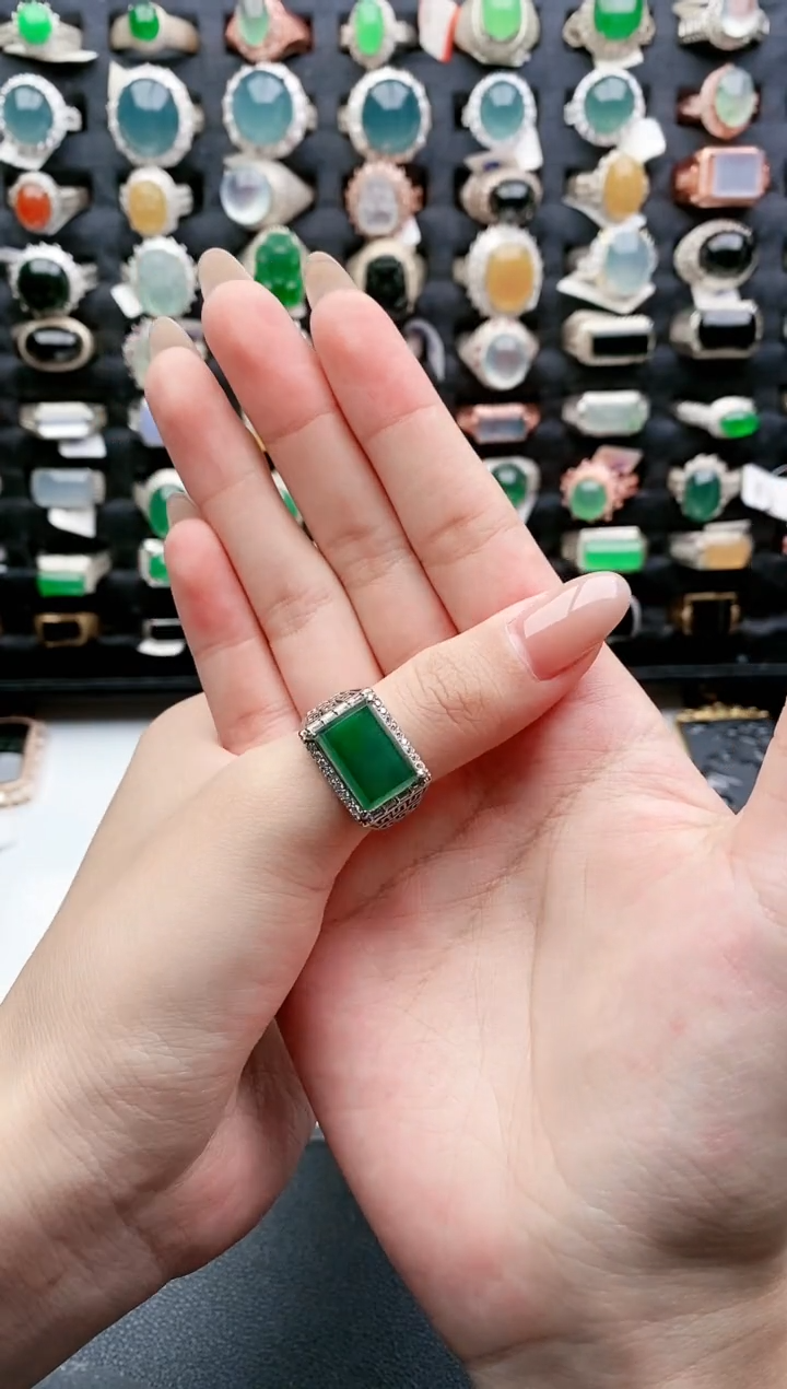 【闪购商品】翡翠戒指银S925镶嵌天然翡翠时尚男戒