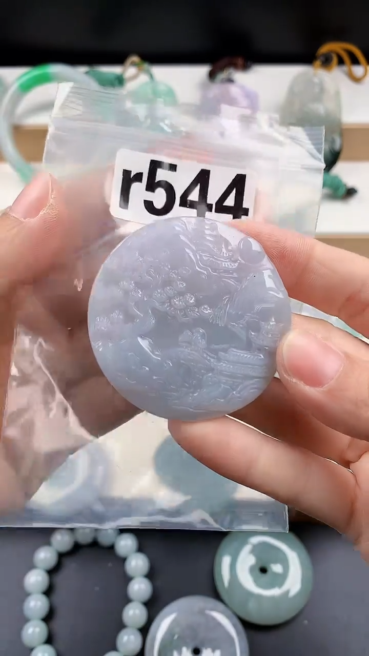 颈饰未镶嵌翡翠天然翡翠吊坠挂件