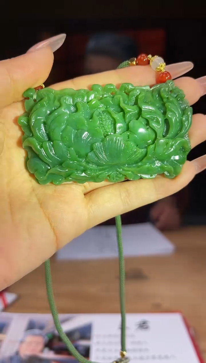 和田玉未镶嵌颈饰A175