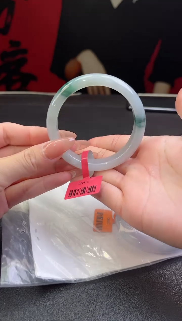 【闪购商品】翡翠手镯未镶嵌翡翠手镯