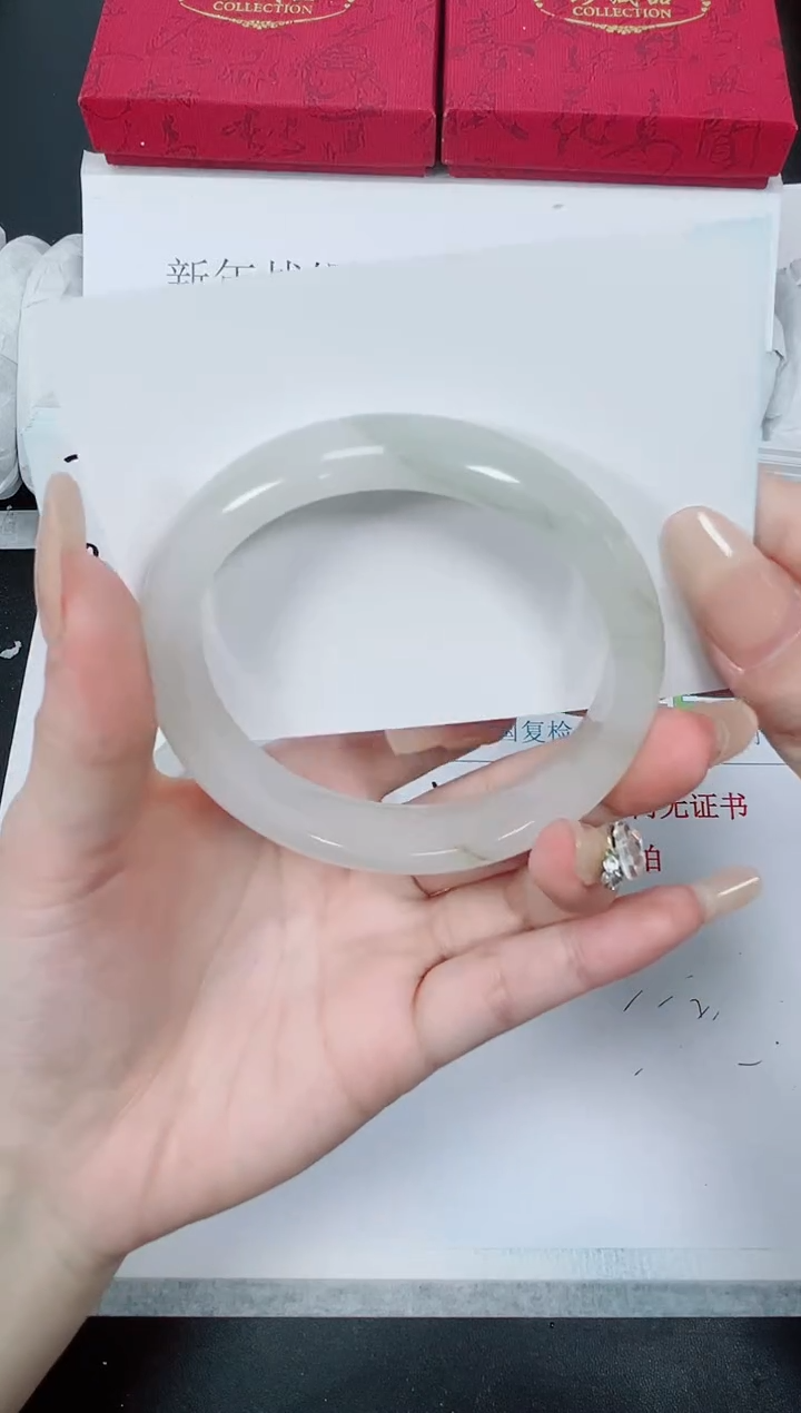 【闪购商品】石英质玉手镯未镶嵌K211-58.2