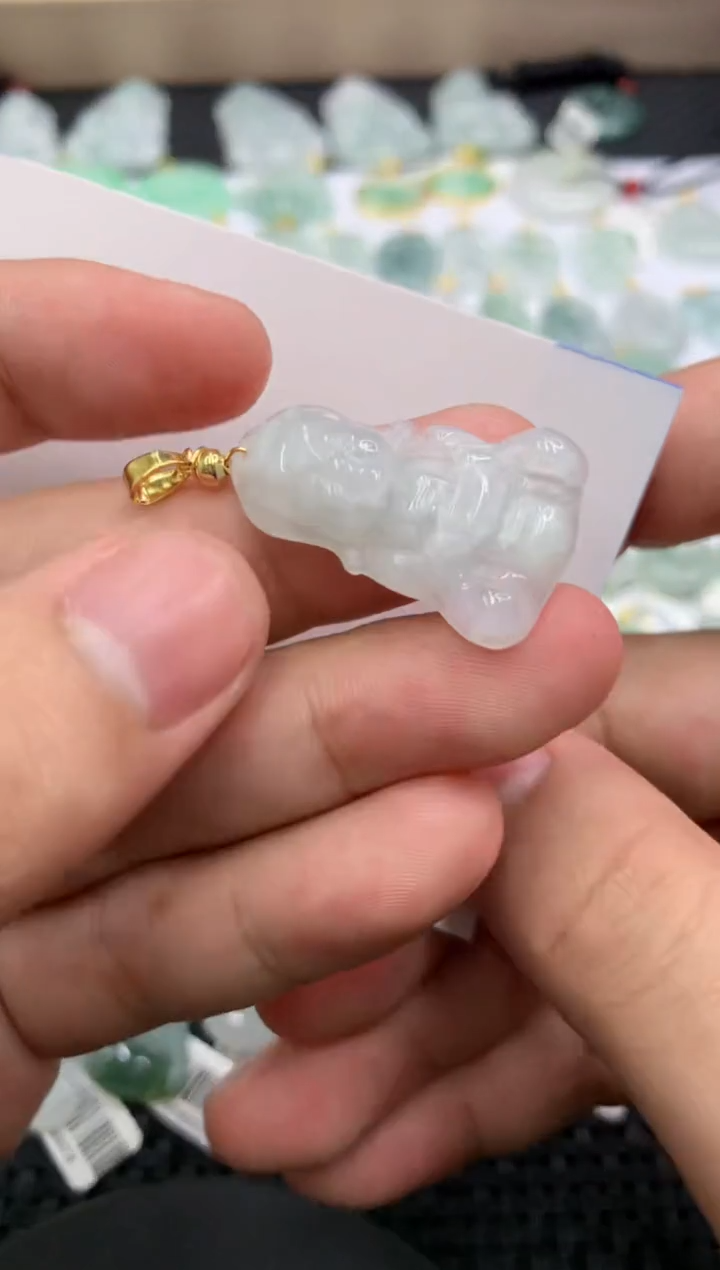 【闪购商品】翡翠颈饰未镶嵌11111111111