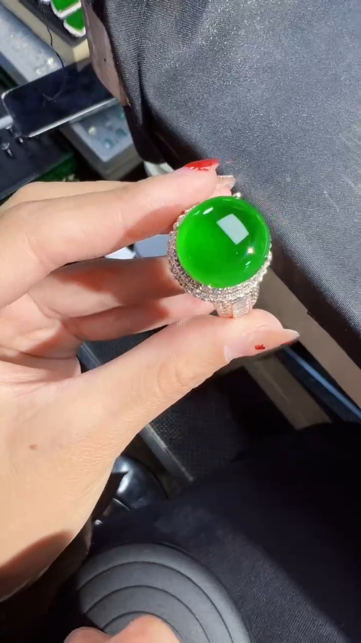 【闪购商品】定制翡翠未镶嵌蛋面1