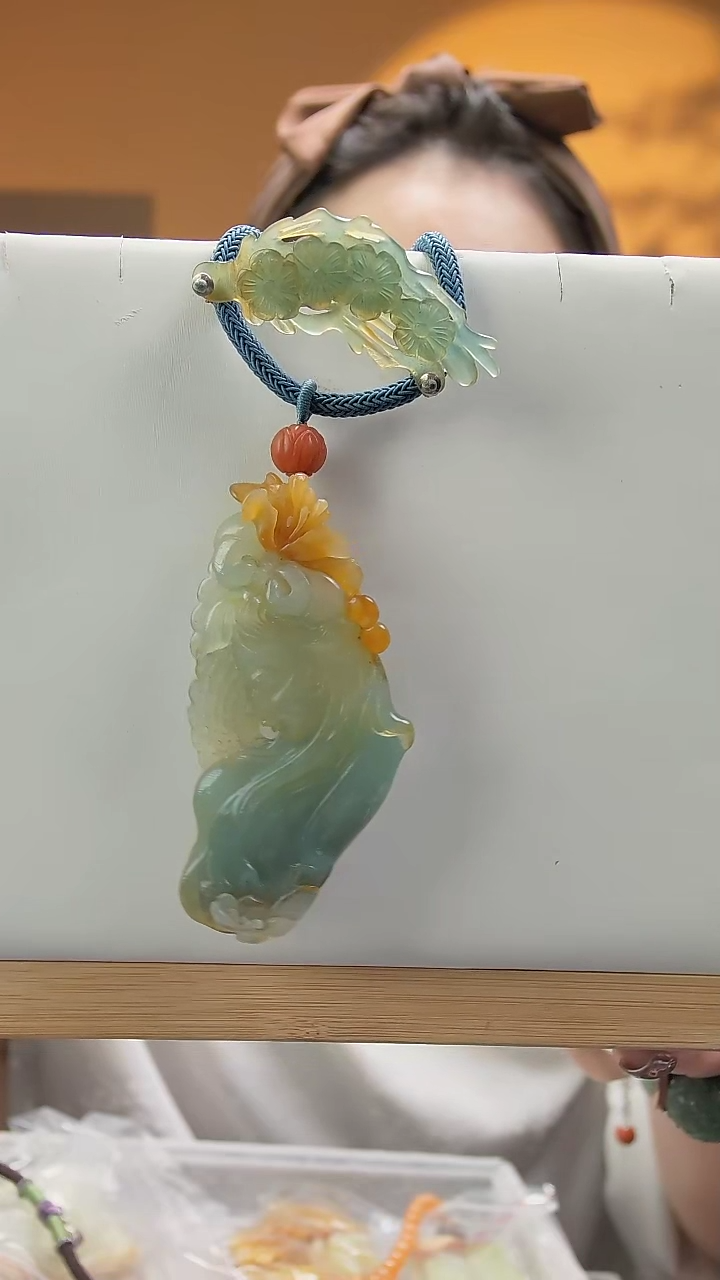 【闪购商品】岫玉挂件未镶嵌美女挂件