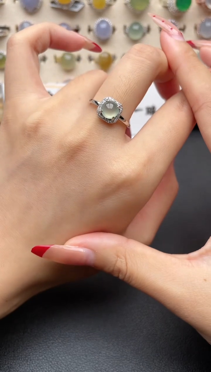 【闪购商品】翡翠戒指银S925镶嵌一物一证一礼盒