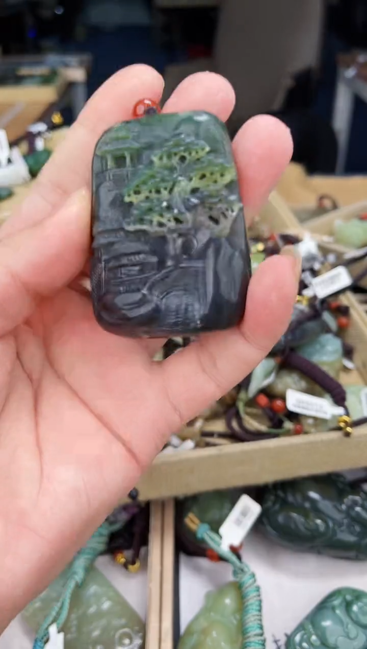 颈饰未镶嵌和田玉1
