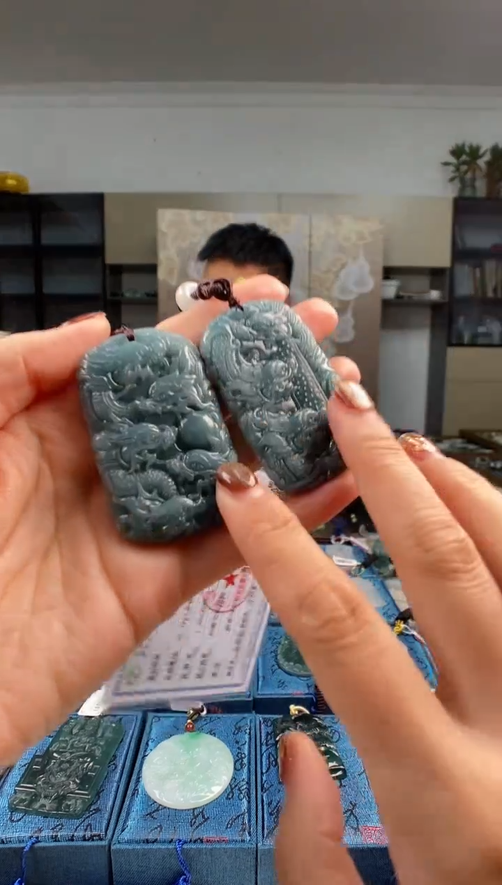 颈饰未镶嵌翡翠多样性发其一