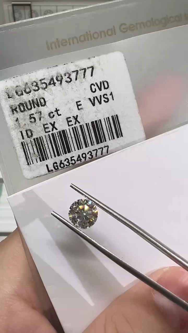【闪购商品】实验室培育钻石裸石未镶嵌@ 1.57ct 先鉴赏，再定制！