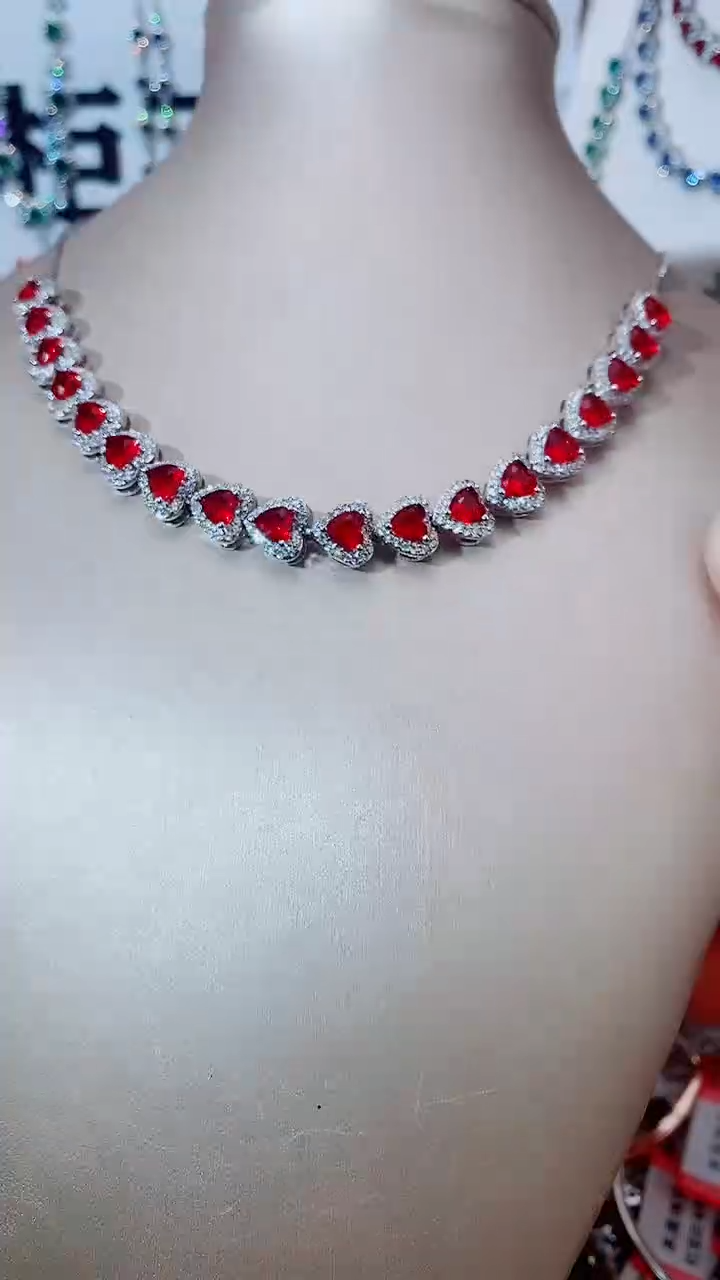 未镶嵌手链红宝石 