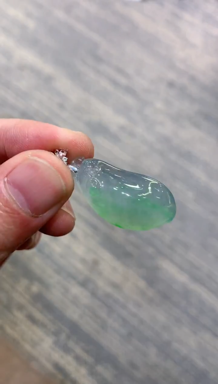 颈饰未镶嵌翡翠天然A货翡翠