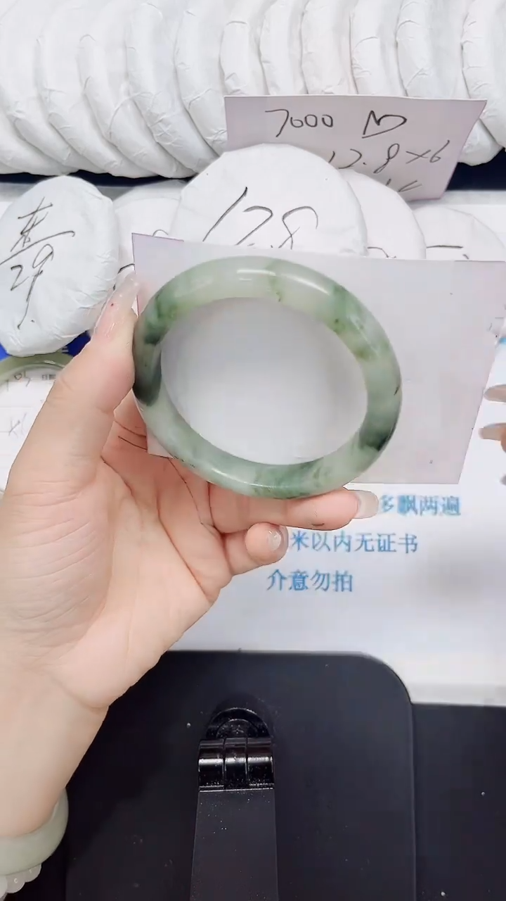 石英质玉手镯未镶嵌104-56