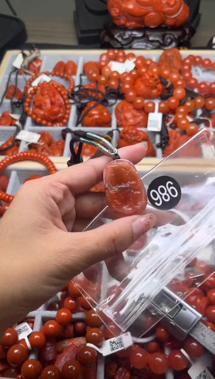 【闪购商品】南红玛瑙珠宝奇石未镶嵌986