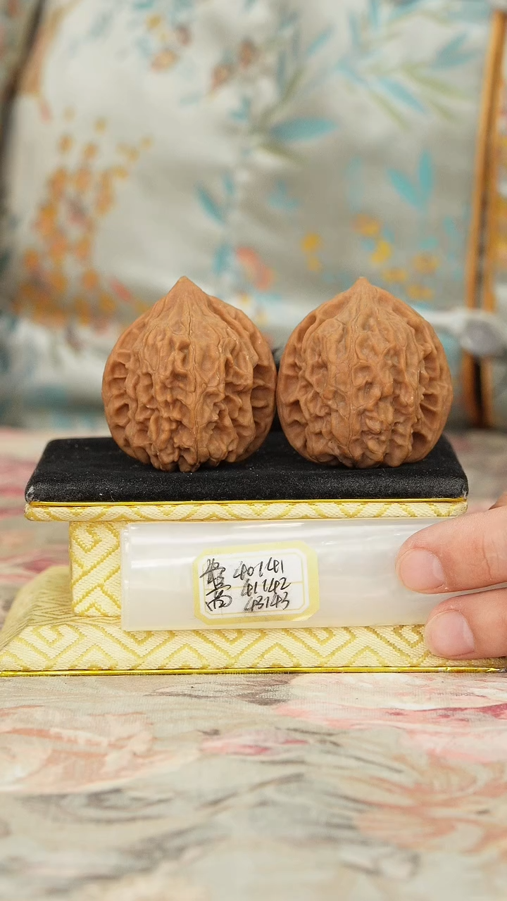 【闪购商品】文玩核桃把件鸡心有修