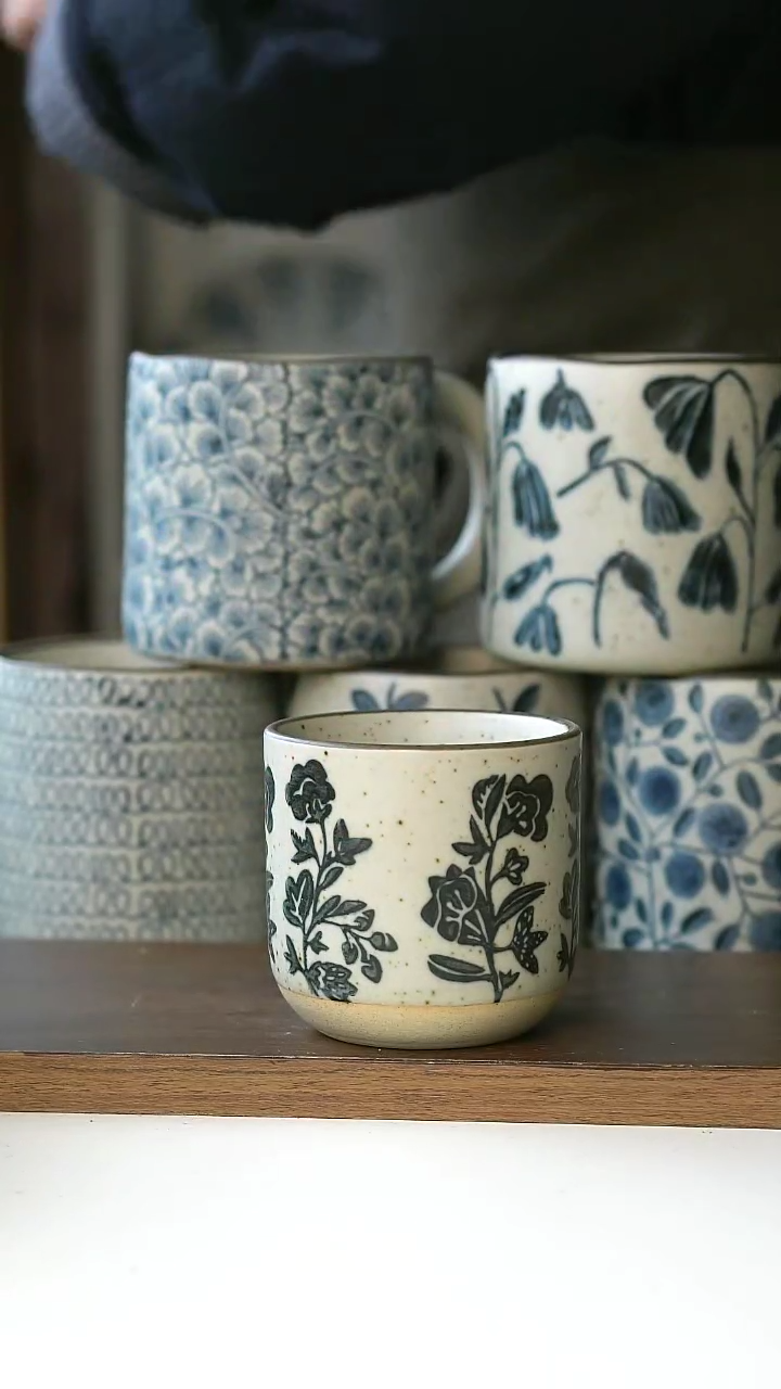 【闪购商品】陶瓷手绘黑玫瑰手握杯260ml@4-2@