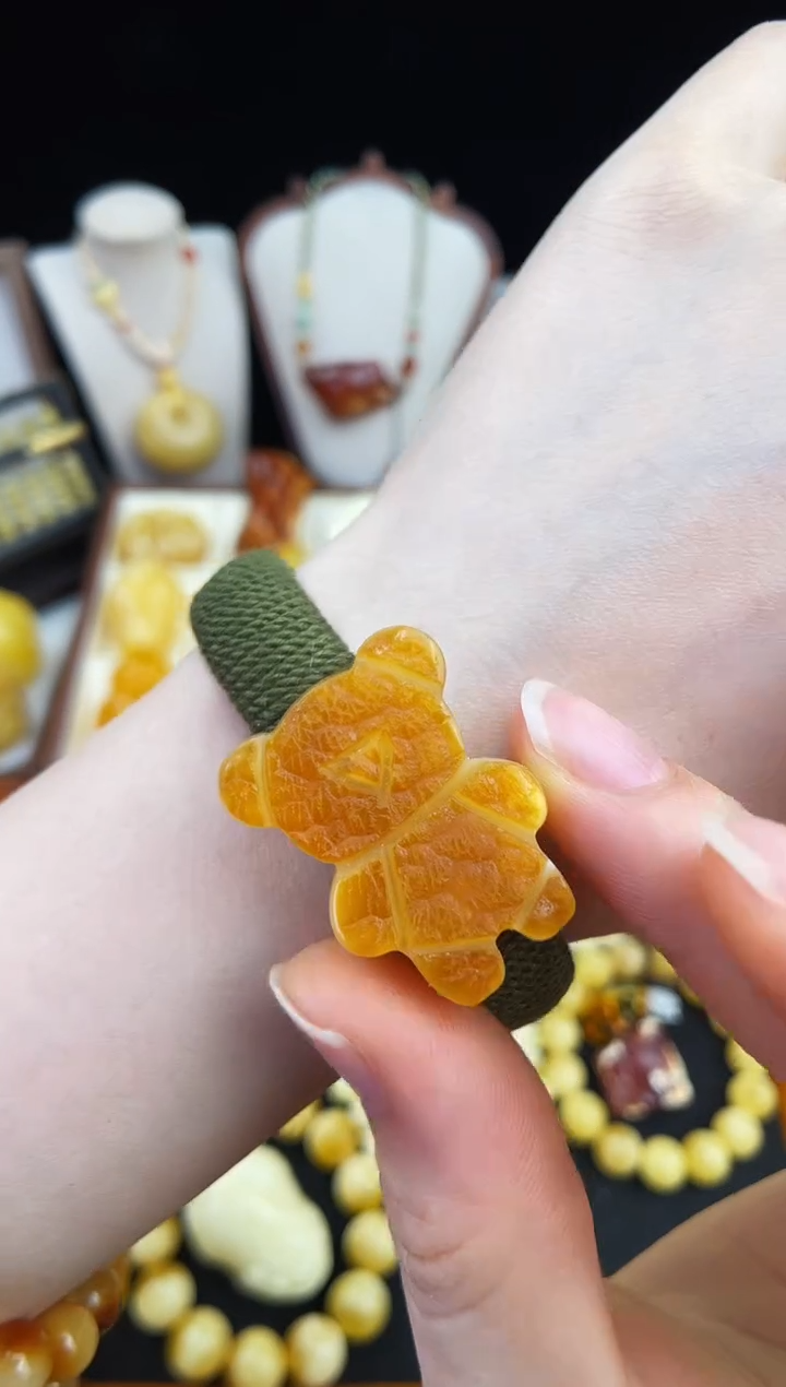 琥珀未镶嵌珠宝奇石柒月