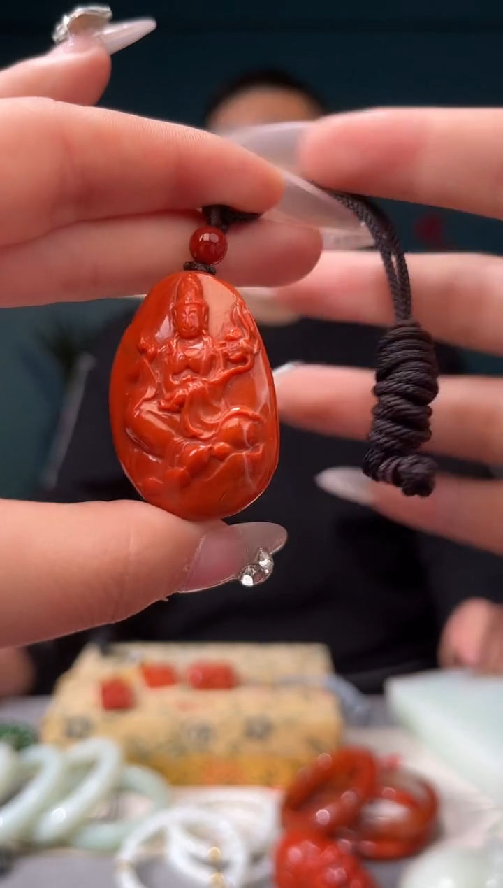 【闪购商品】南红玛瑙颈饰未镶嵌吊坠