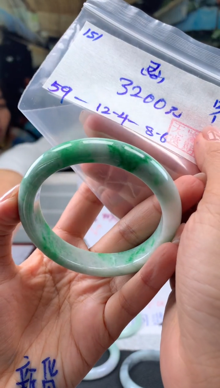 【闪购商品】翡翠手镯未镶嵌翡翠手镯 下单联系小耳机#
