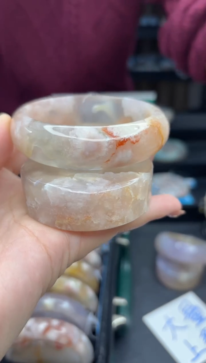 【闪购商品】石英质玉手镯未镶嵌894（61圈赠送镯心）