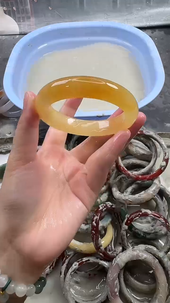 未镶嵌手镯石英质玉34 63