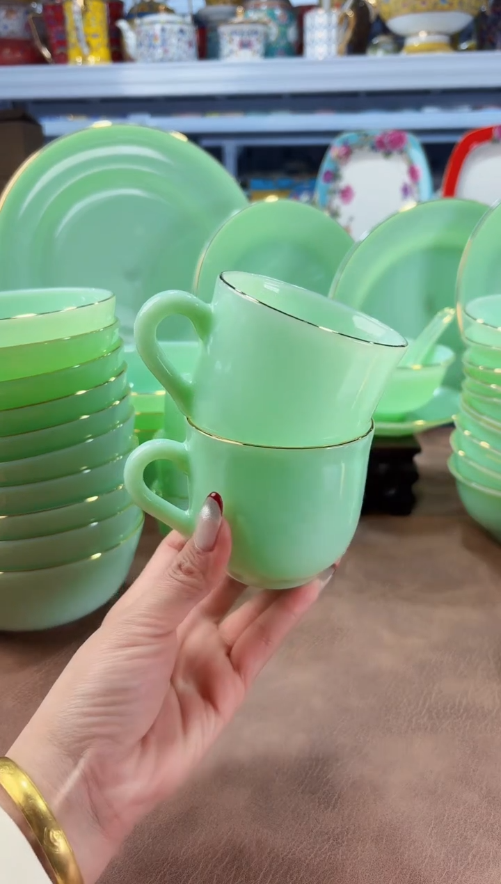 玉瓷小茶杯2只水具