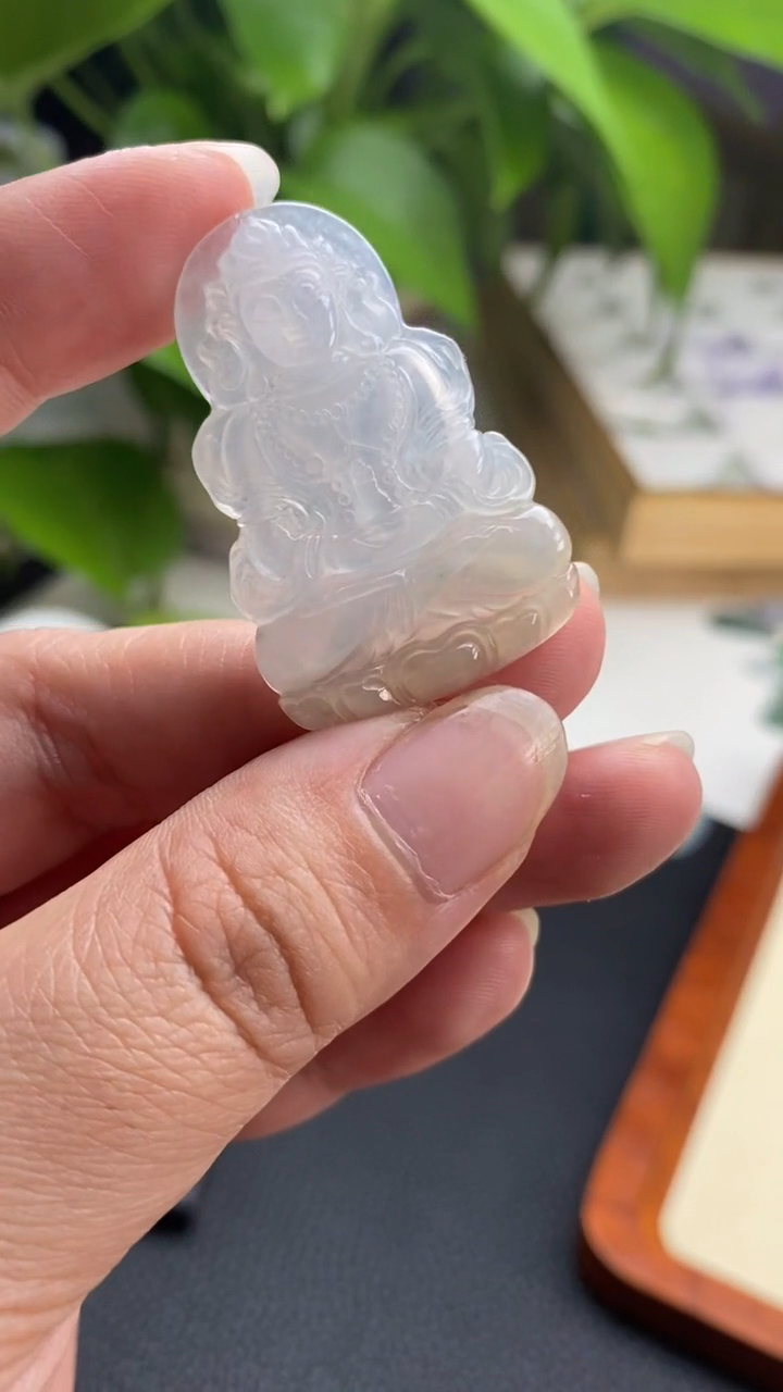 【闪购商品】翡翠挂件未镶嵌度母