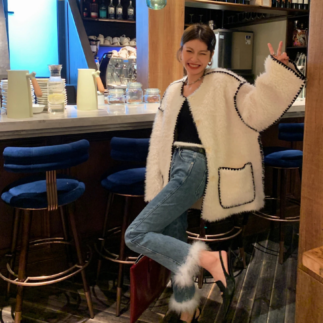 【欢喜SS】秋冬气质名媛感柔软毛毛拼接明线中长款宽松小香风外套