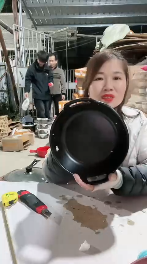 【闪购商品】325瑕疵黑色煎盘，，