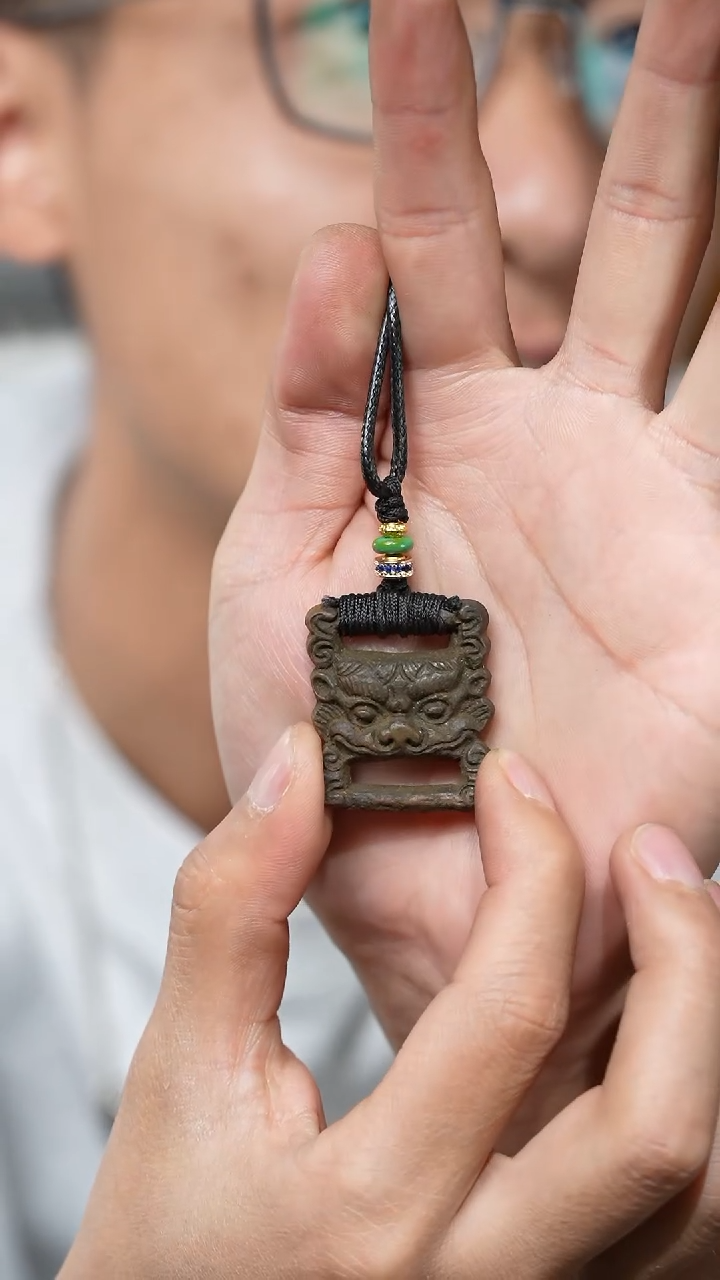 【闪购商品】老扣（多样性发货，发其一）