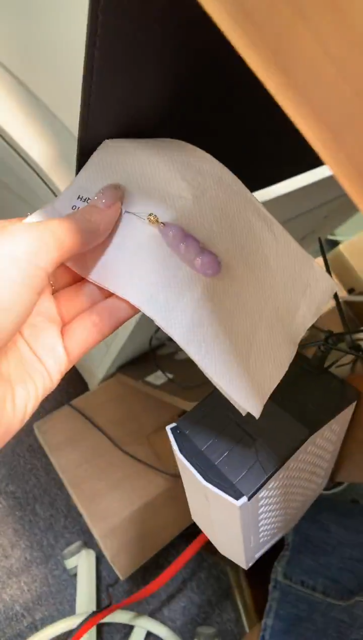 颈饰18K金镶嵌翡翠福豆