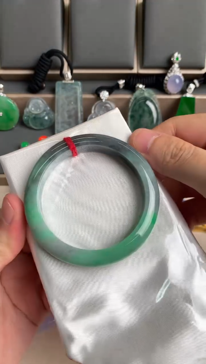 未镶嵌手镯翡翠翡翠