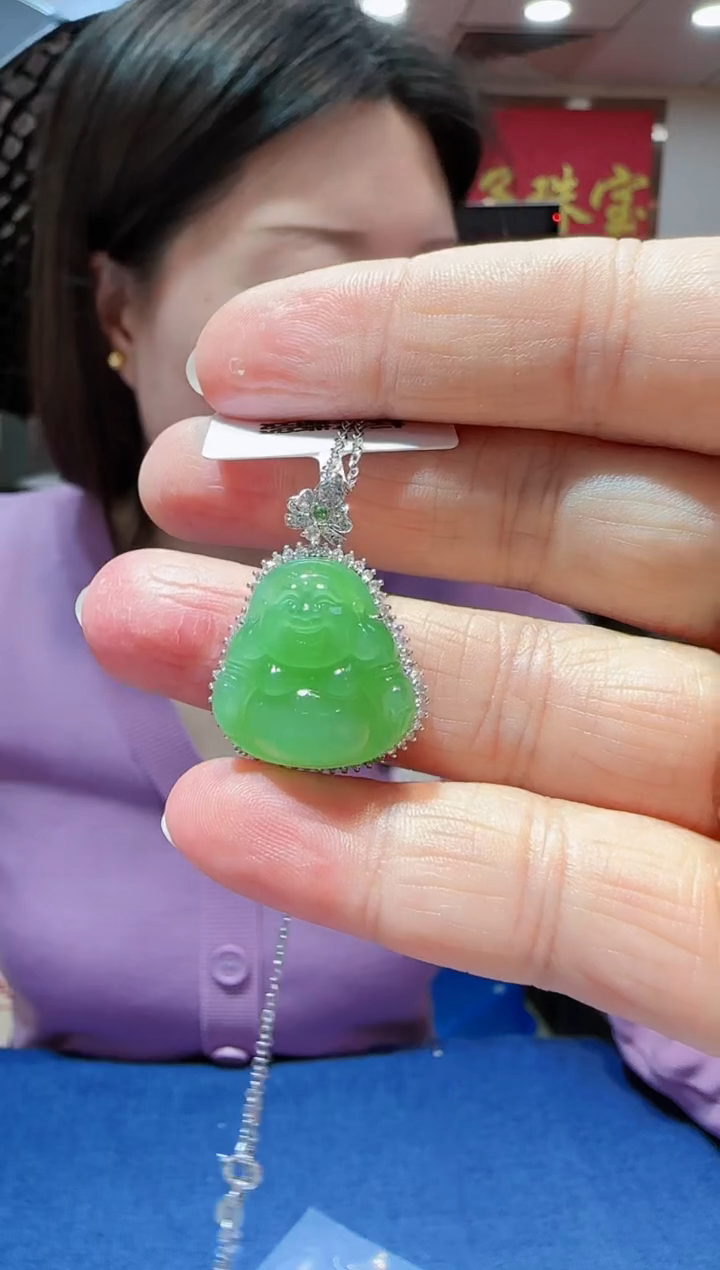 【闪购商品】和田玉吊坠18K金镶嵌苹果绿佛HNZ5949