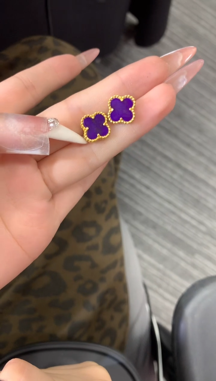 【闪购商品】苏纪石（舒俱来）.足金镶嵌舒俱来耳饰