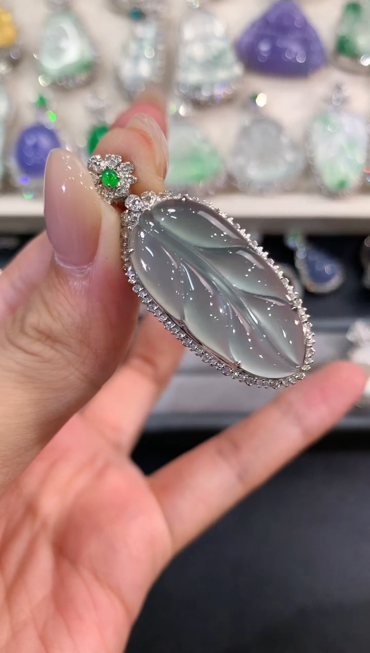 翡翠18K金镶嵌吊坠(不含链)w56            