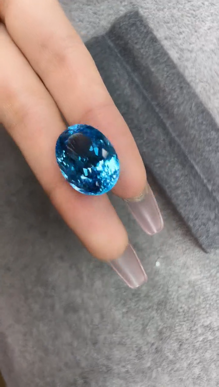 【闪购商品】托帕石裸石未镶嵌22.69克拉