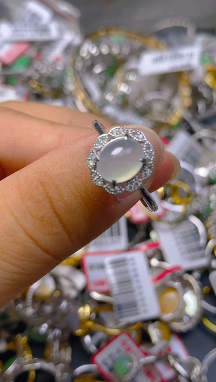 银S925镶嵌戒指翡翠百内无证书