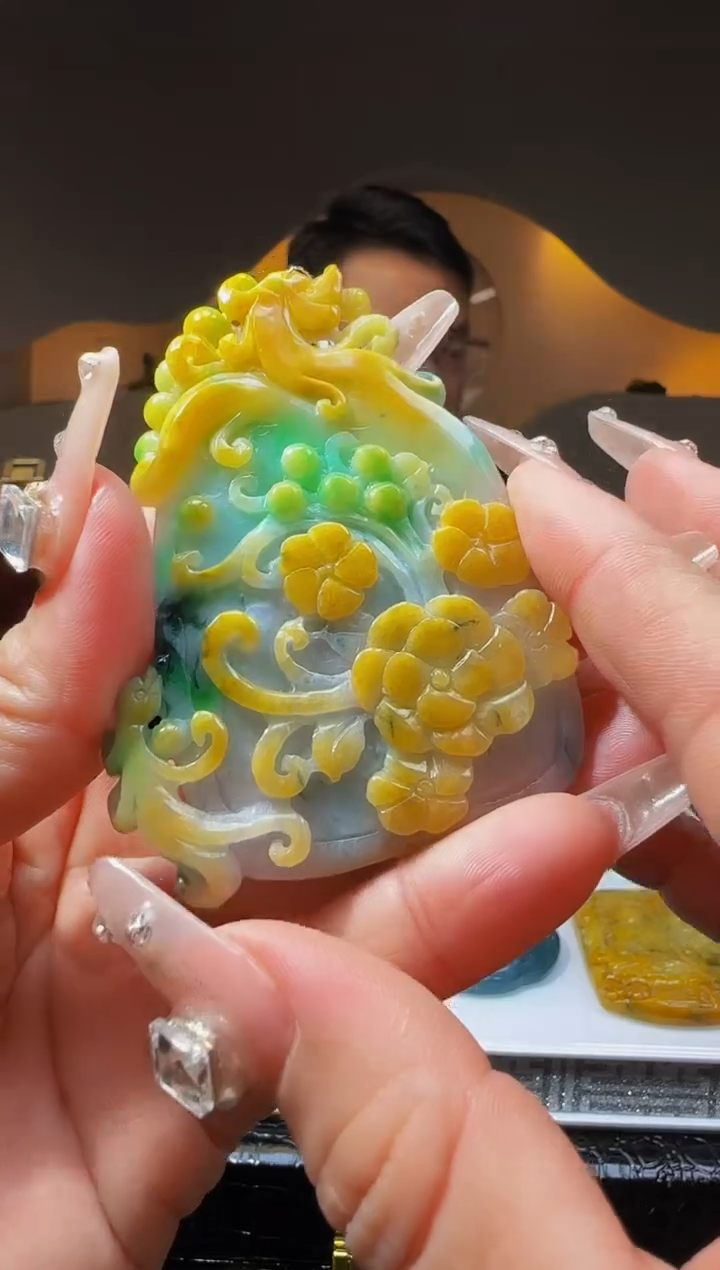 【闪购商品】定制翡翠未镶嵌Q04600翡翠毛货