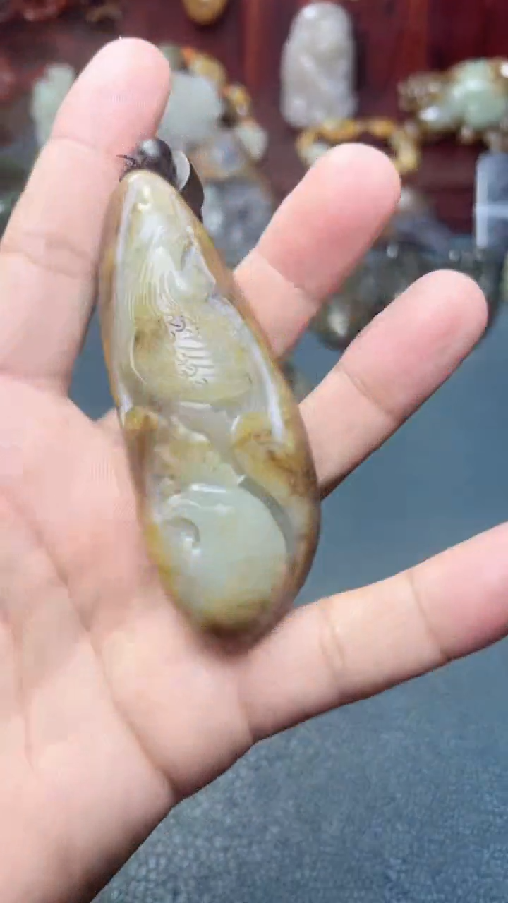 未镶嵌和田玉把件-