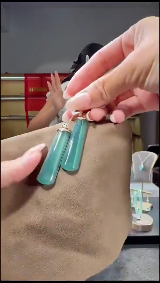 吊坠(不含链)未镶嵌翡翠无事柱（多样性发其一）