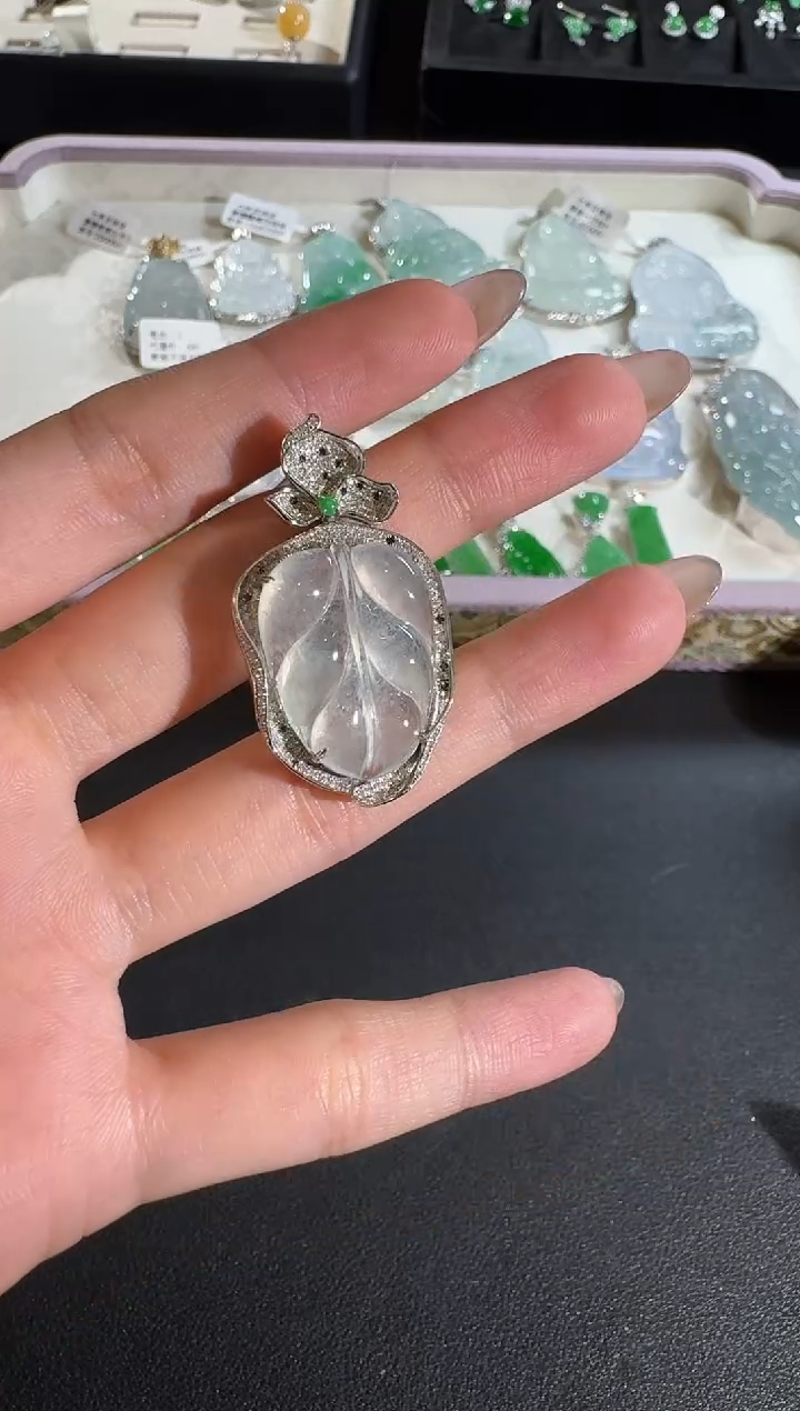 【闪购商品】翡翠吊坠(不含链)18K金镶嵌【源头工厂】钻石镶嵌