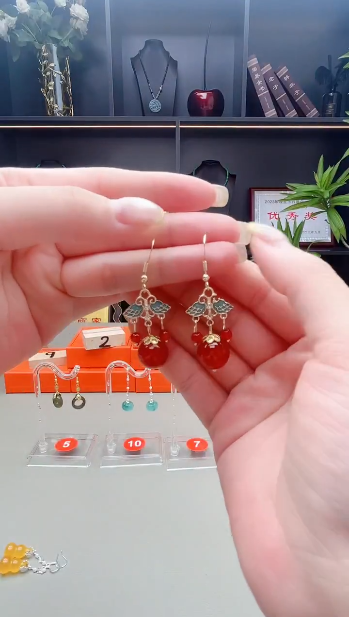 未镶嵌耳钉玛瑙/玉髓530