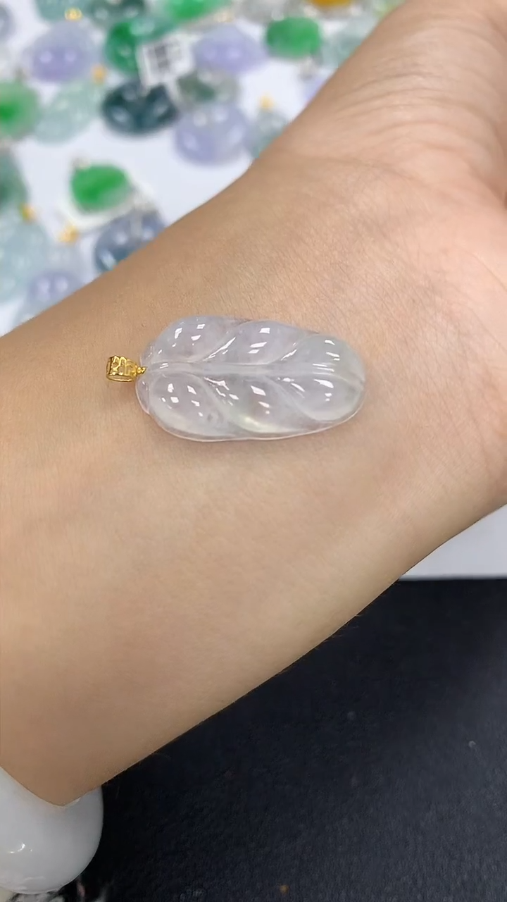 颈饰18K金镶嵌翡翠a货假一赔三支持复检百元上9元证书费自理