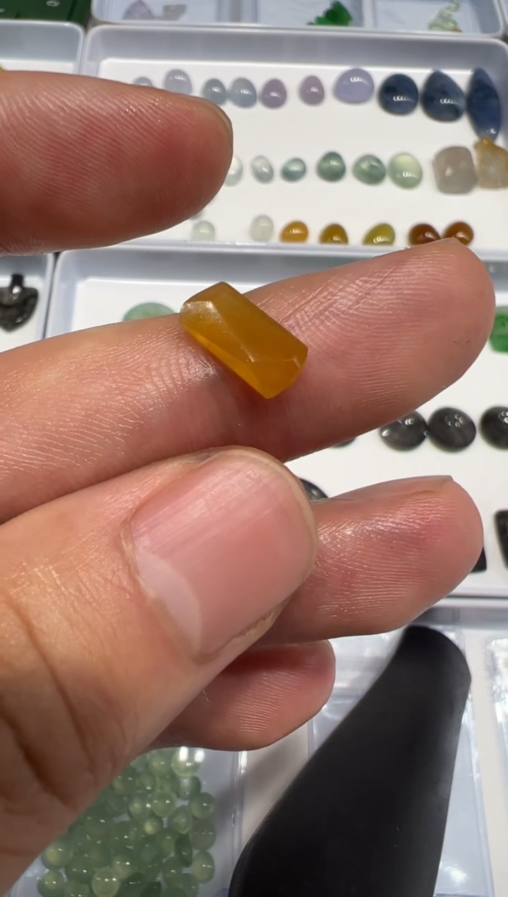 定制翡翠未镶嵌蛋面