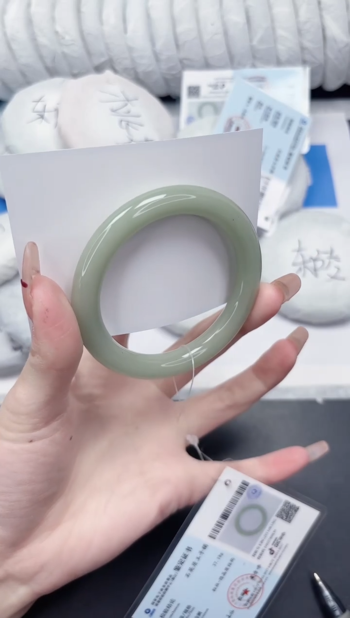 未镶嵌手镯石英质玉118-56.4DY