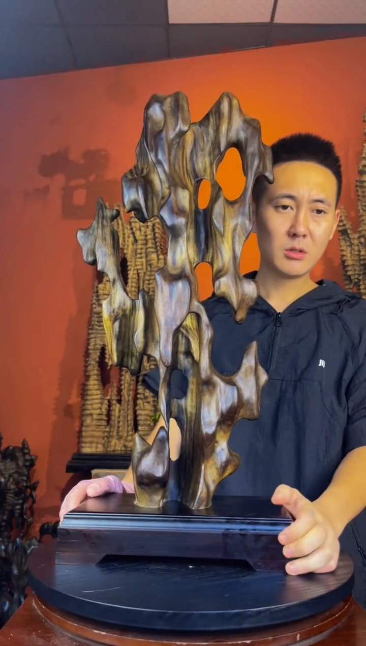 金丝楠M****t476金丝楠自然随性摆件