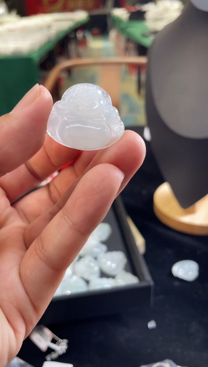 【闪购商品】翡翠颈饰未镶嵌佛公