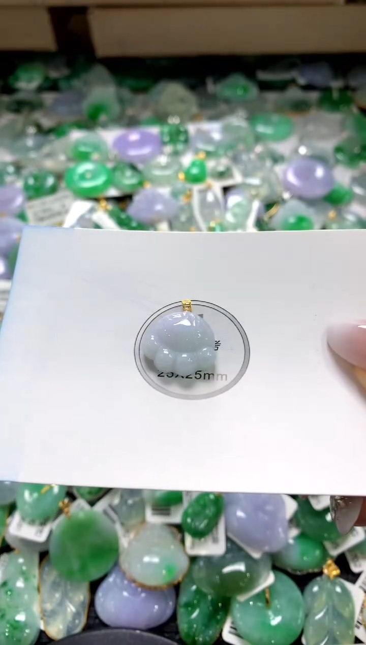 颈饰18K金镶嵌翡翠1111111111111111